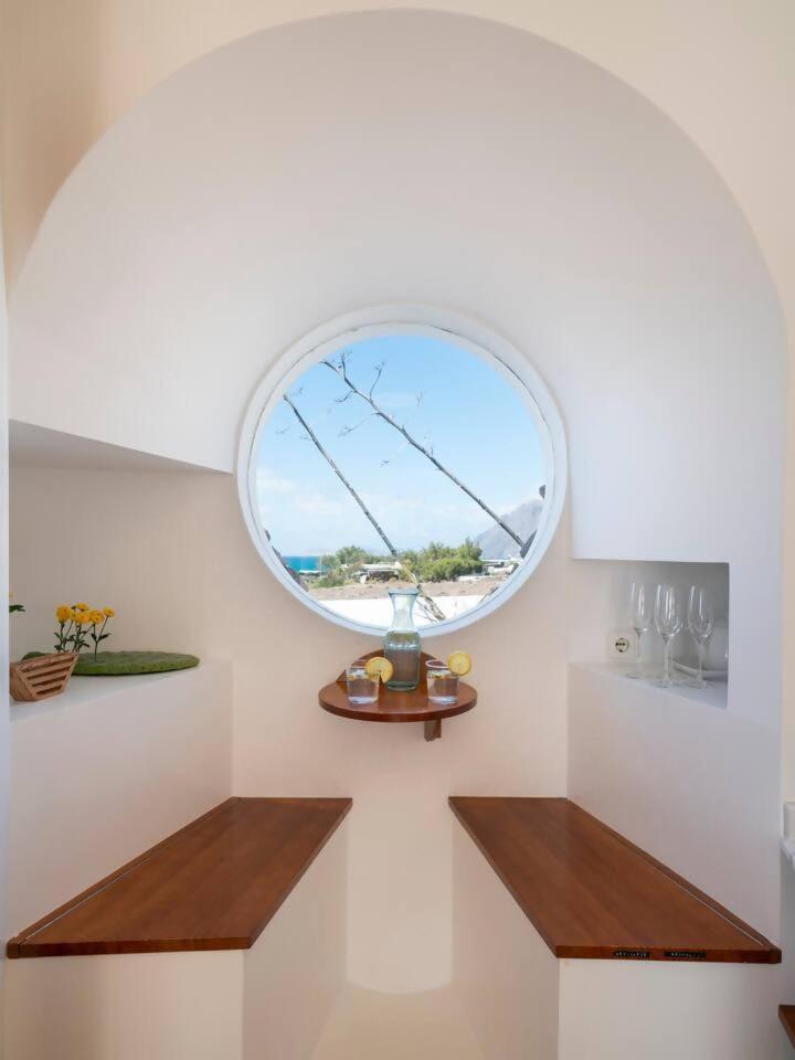 Lanzarote Famara Beach Bungalow エクステリア 写真