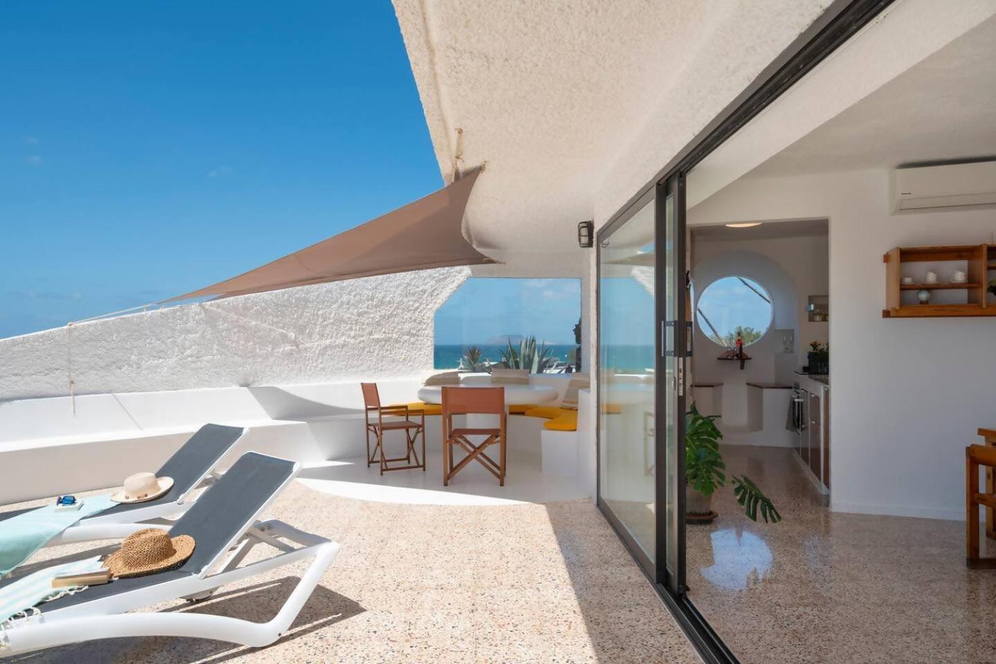 Lanzarote Famara Beach Bungalow エクステリア 写真